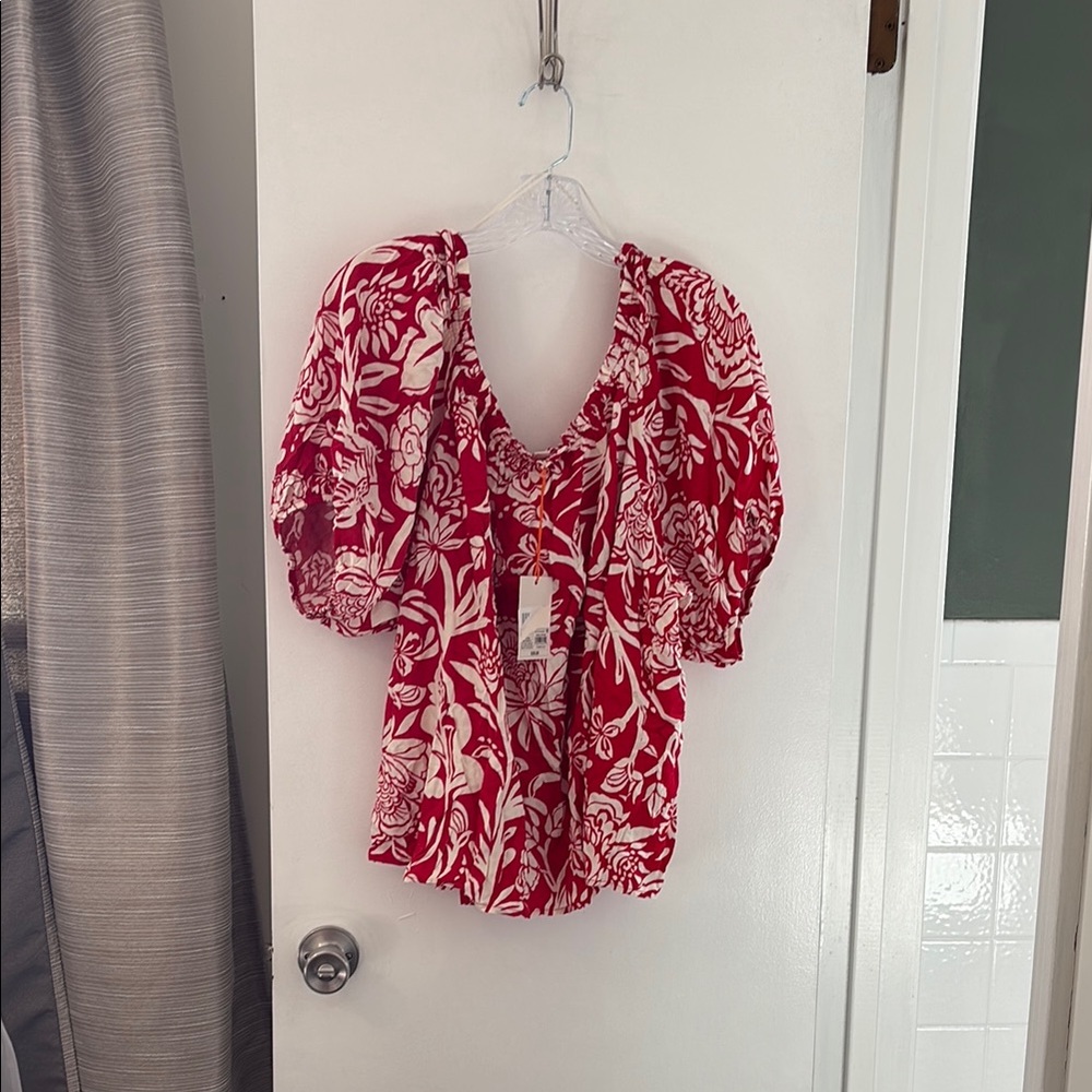 Knox Rose Red and White Floral Blouse